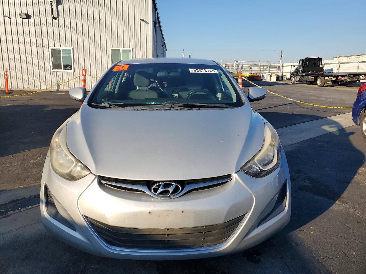 2015 HYUNDAI ELANTRA SE photo 13