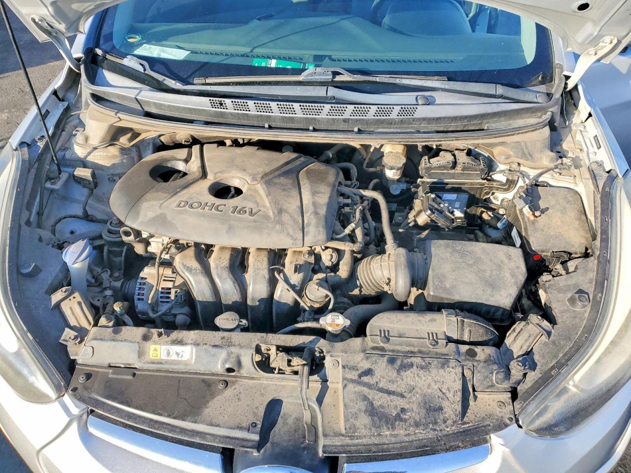 2015 HYUNDAI ELANTRA SE photo 31