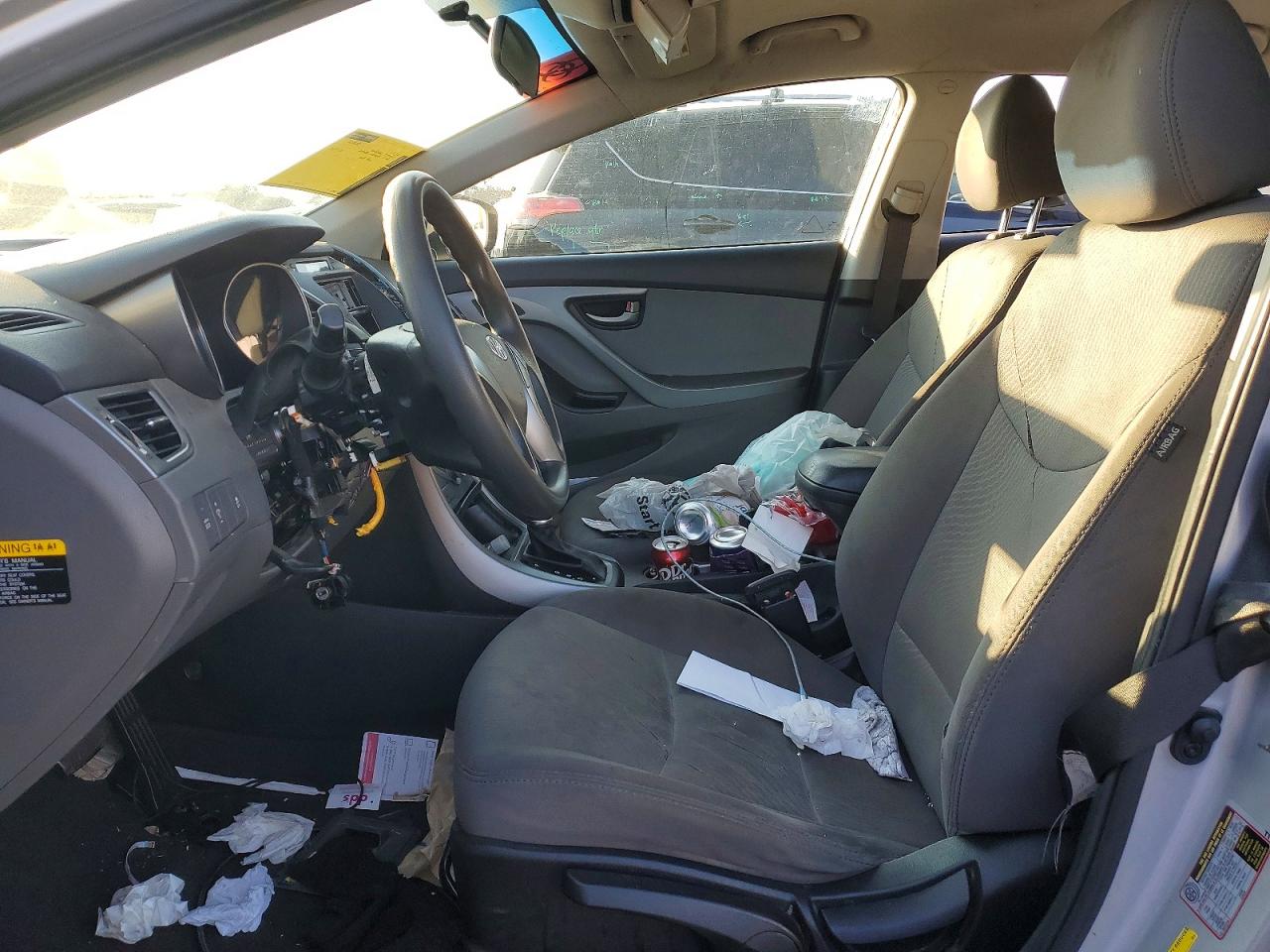 2015 HYUNDAI ELANTRA SE photo 19