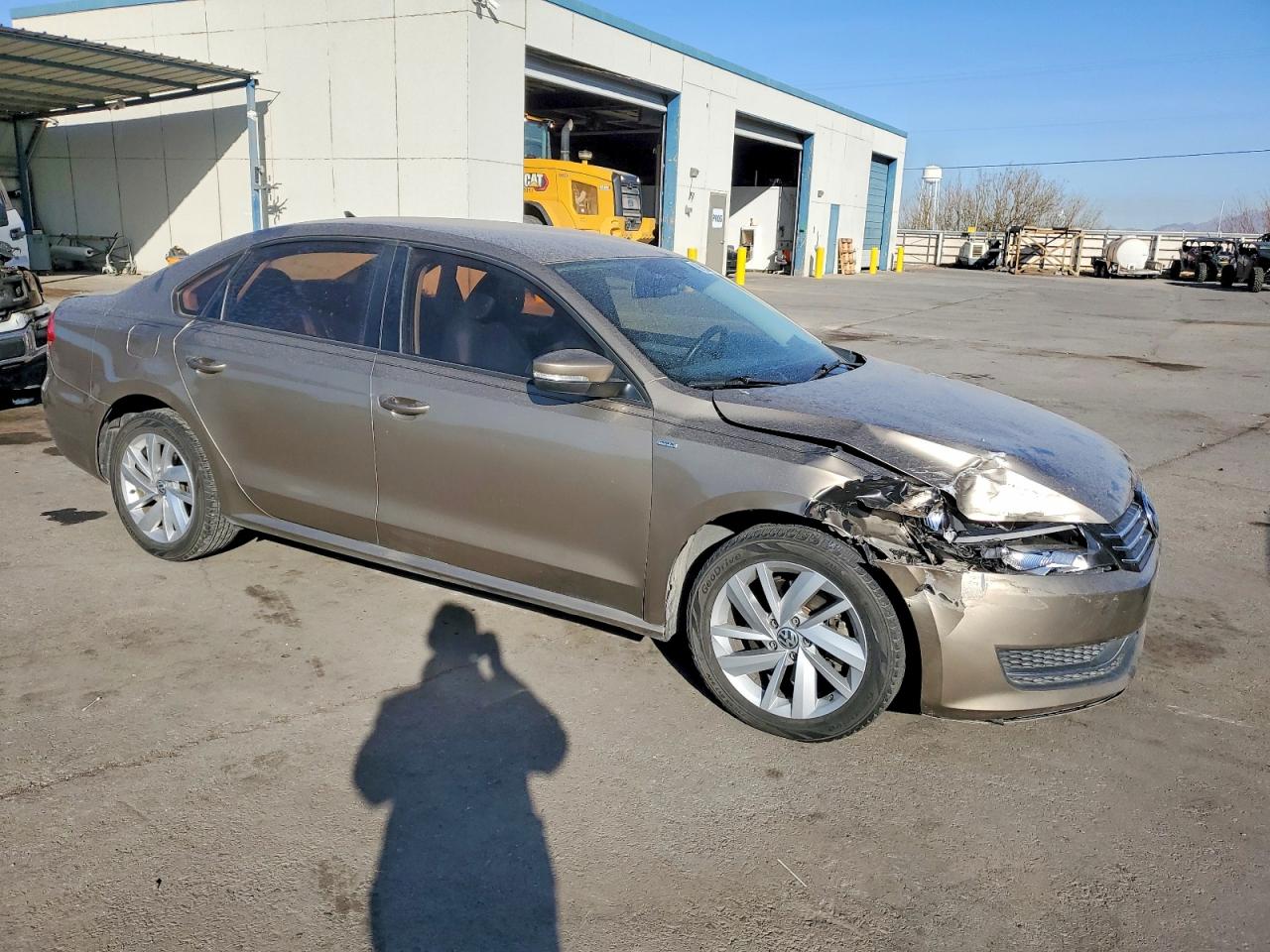 2015 VOLKSWAGEN PASSAT S photo 4