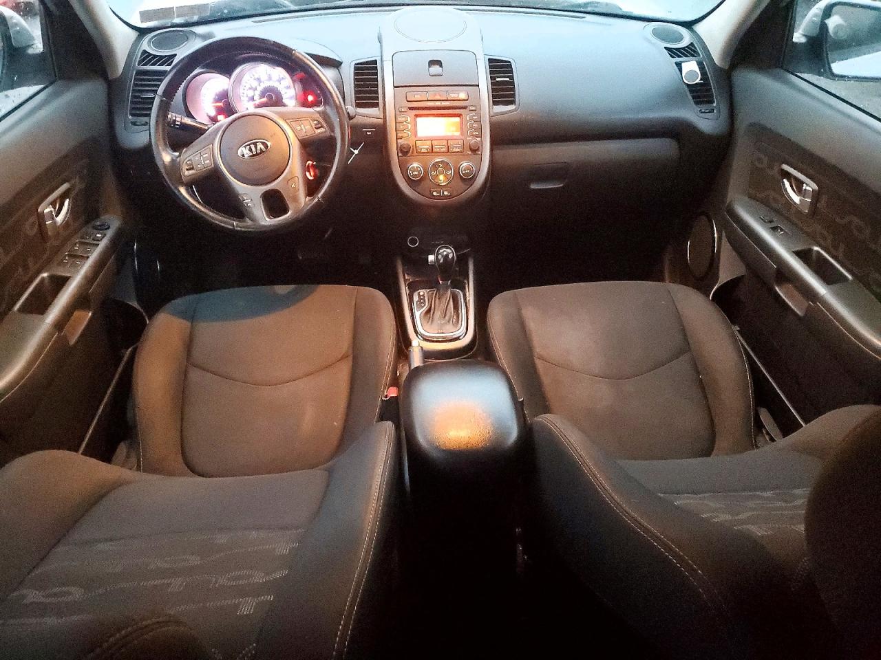 2013 KIA SOUL + photo 15