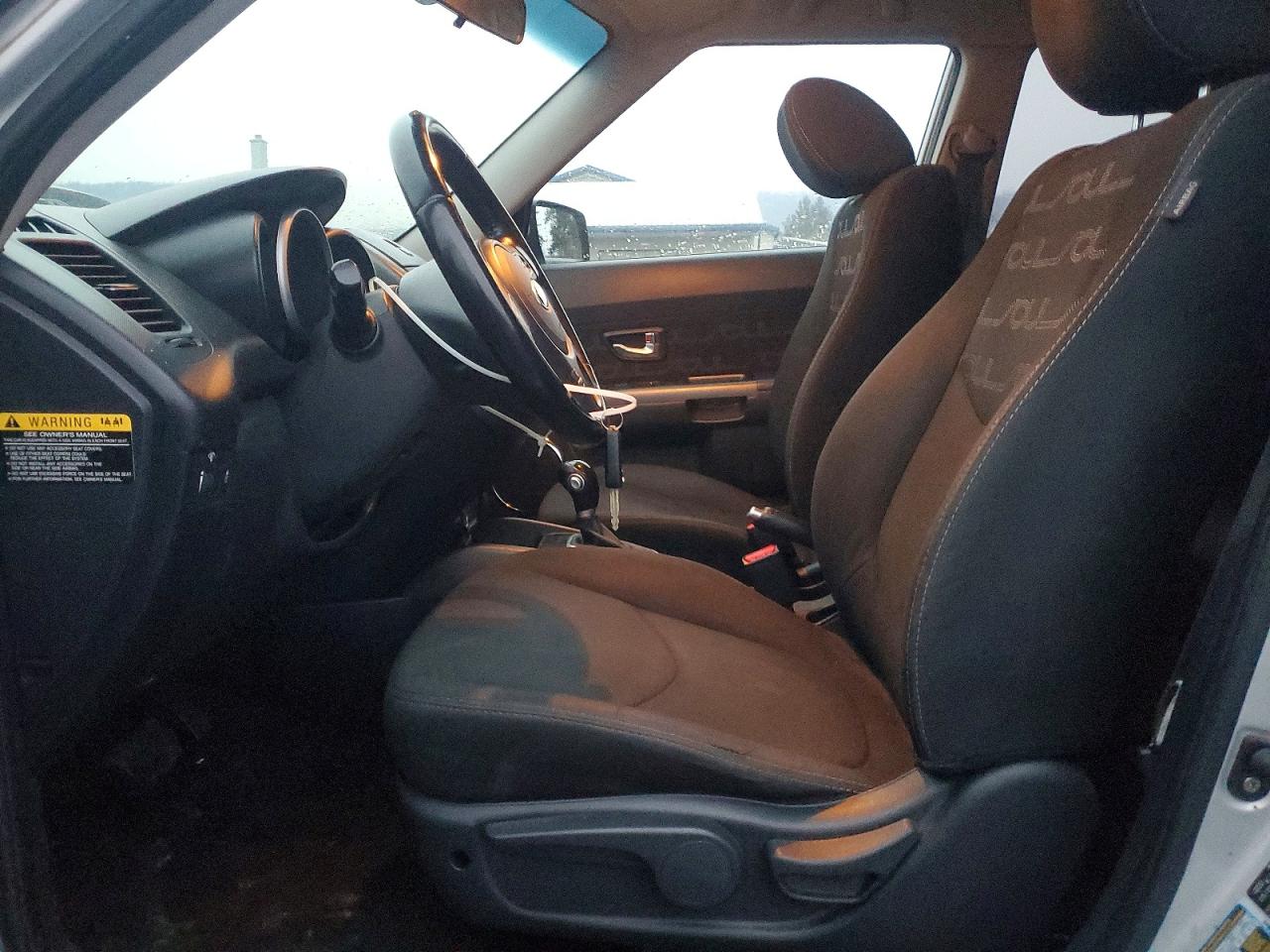 2013 KIA SOUL + photo 13
