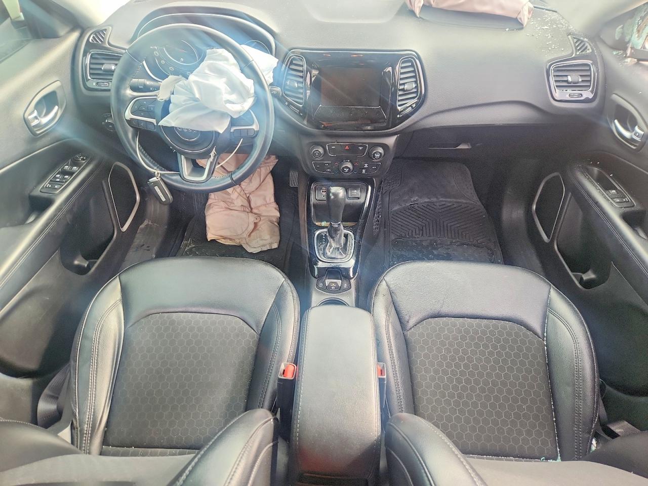 2019 JEEP COMPASS LATITUDE photo 8