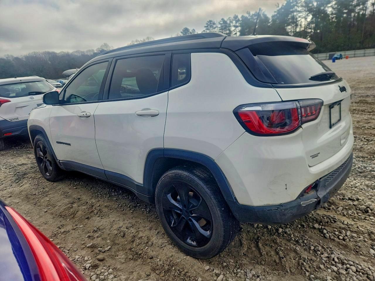 2019 JEEP COMPASS LATITUDE photo 2