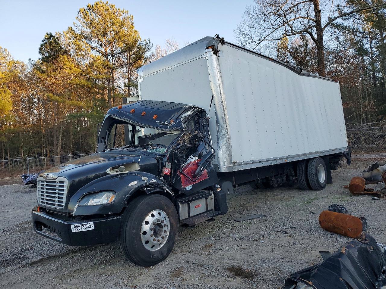 2015 FREIGHTLINER M2