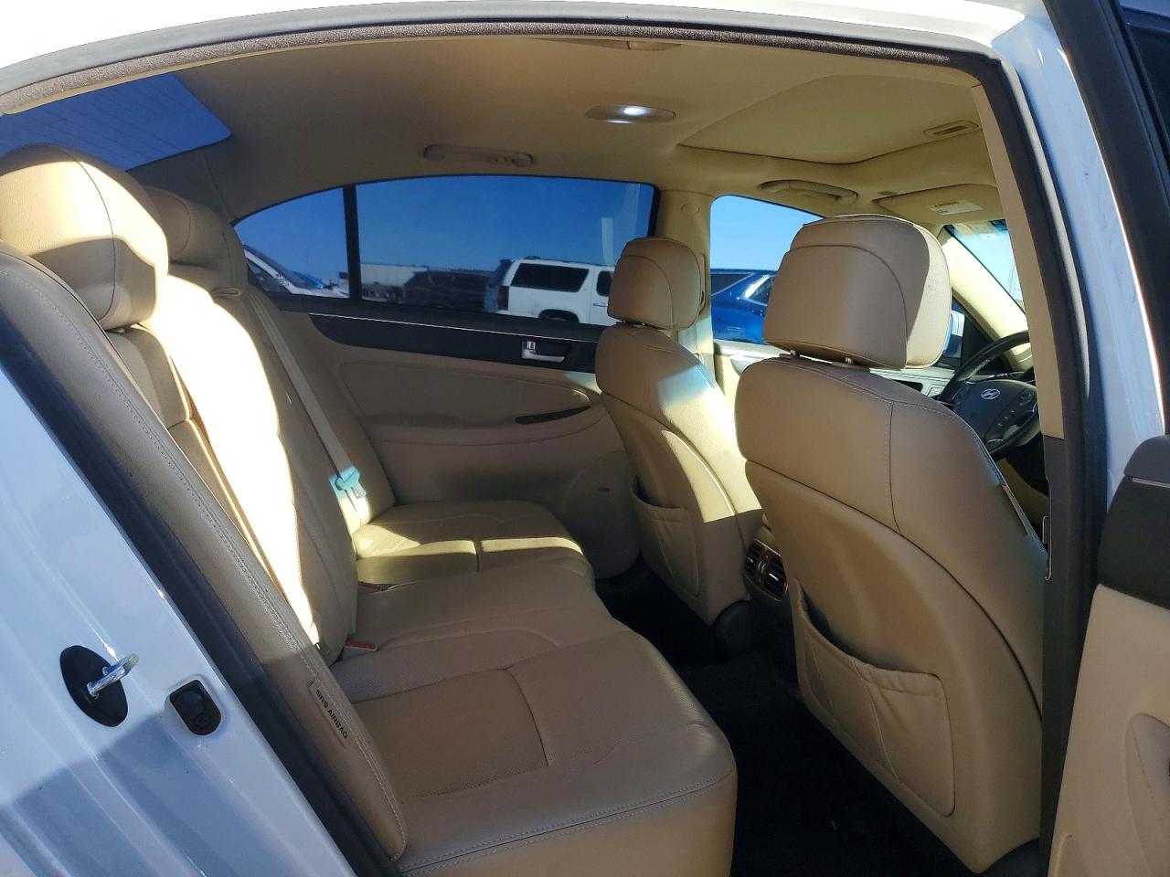 2013 HYUNDAI GENESIS 3.8L photo 10