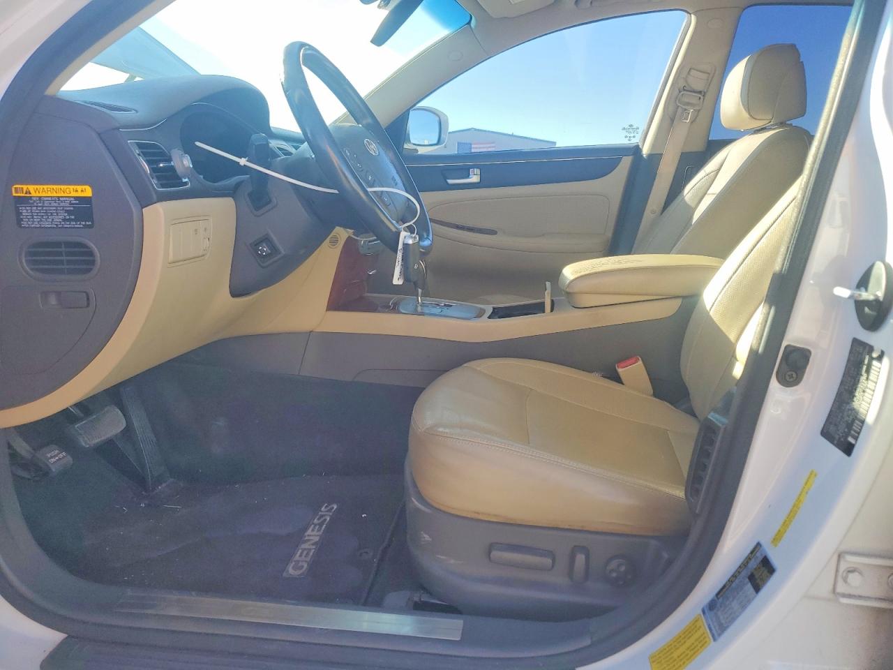 2013 HYUNDAI GENESIS 3.8L photo 7