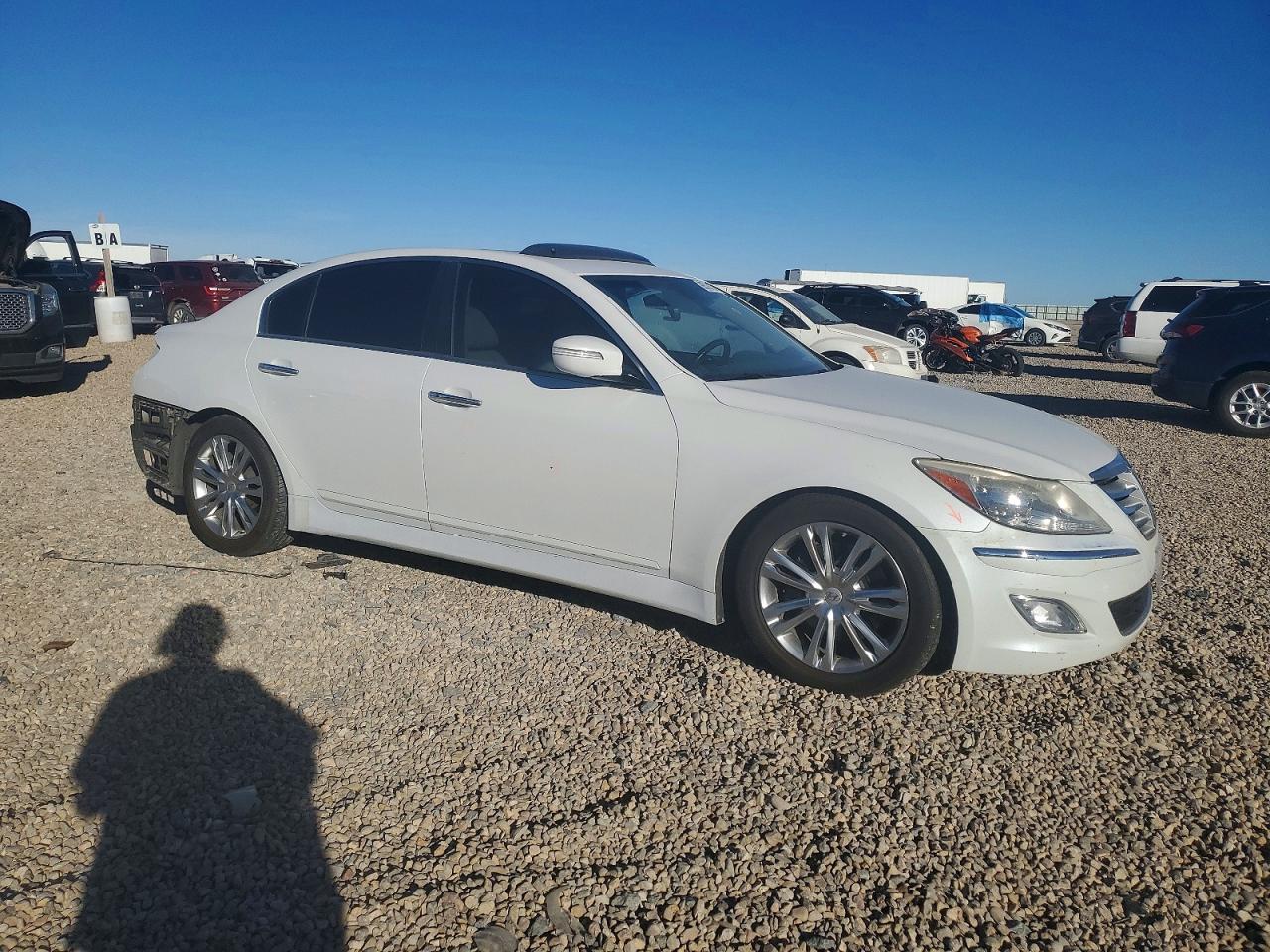 2013 HYUNDAI GENESIS 3.8L photo 4