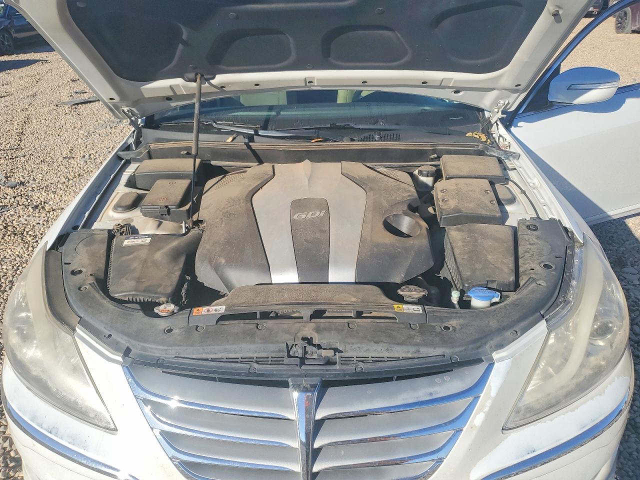 2013 HYUNDAI GENESIS 3.8L photo 11