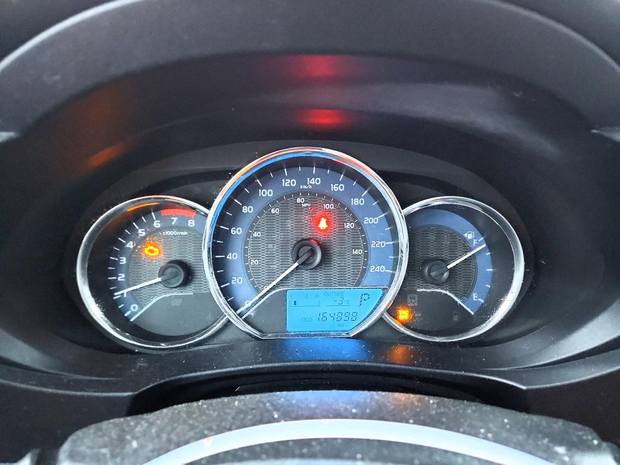 2014 TOYOTA COROLLA L photo 25