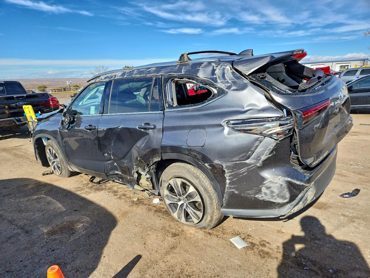 2020 TOYOTA HIGHLANDER HYBRID XLE photo 3