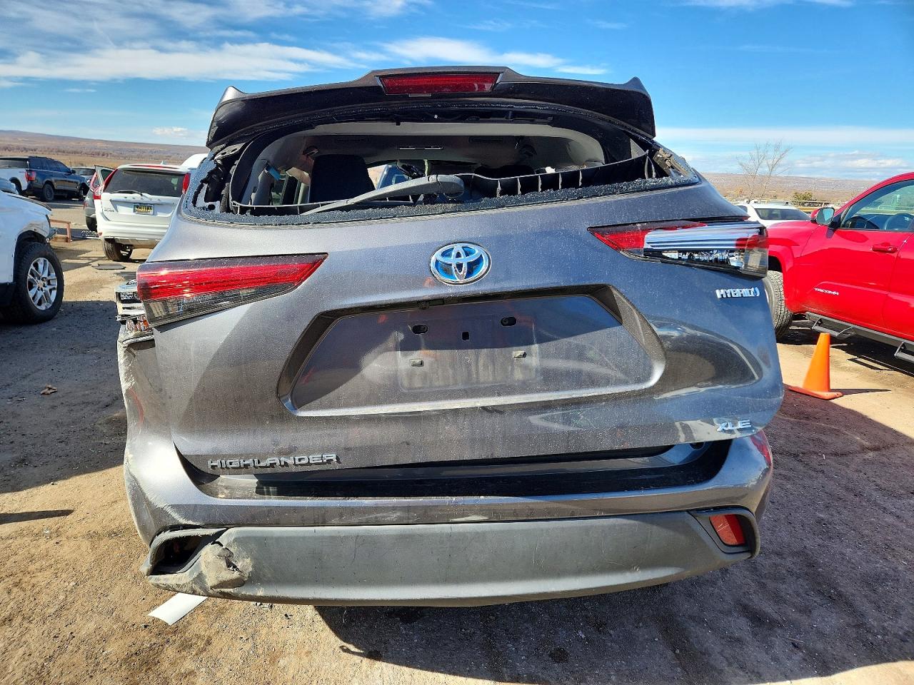 2020 TOYOTA HIGHLANDER HYBRID XLE photo 11
