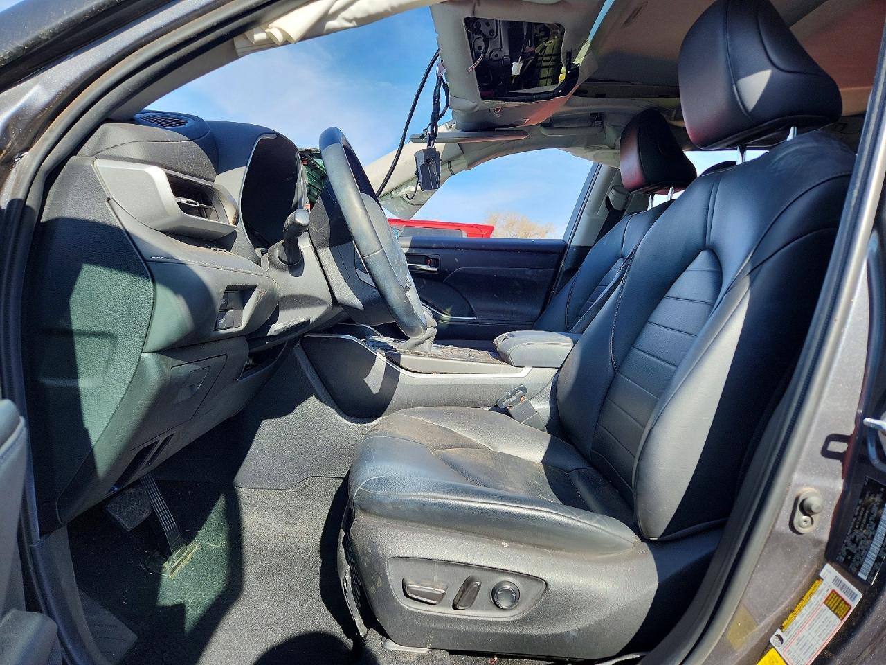 2020 TOYOTA HIGHLANDER HYBRID XLE photo 13