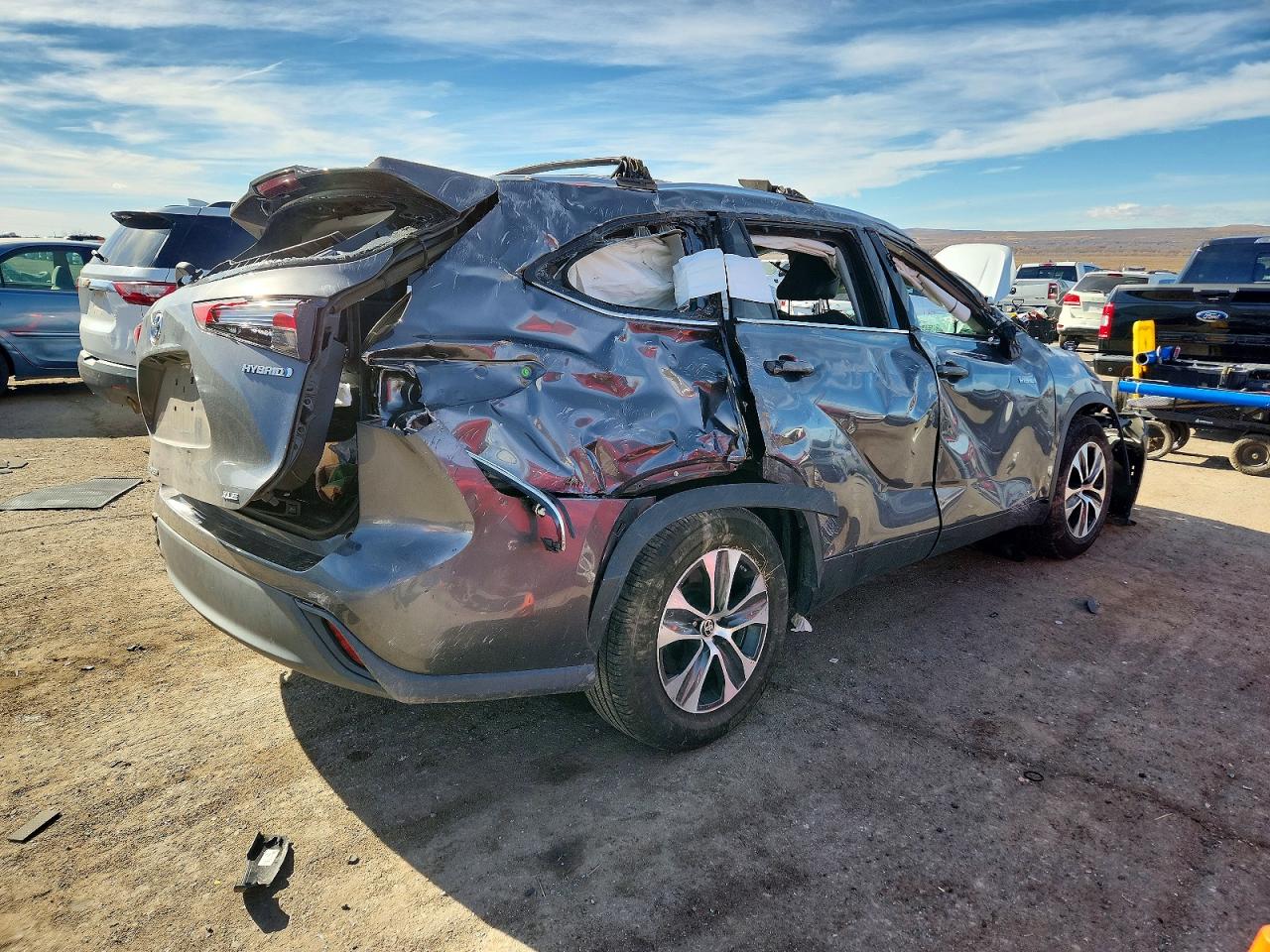 2020 TOYOTA HIGHLANDER HYBRID XLE photo 5
