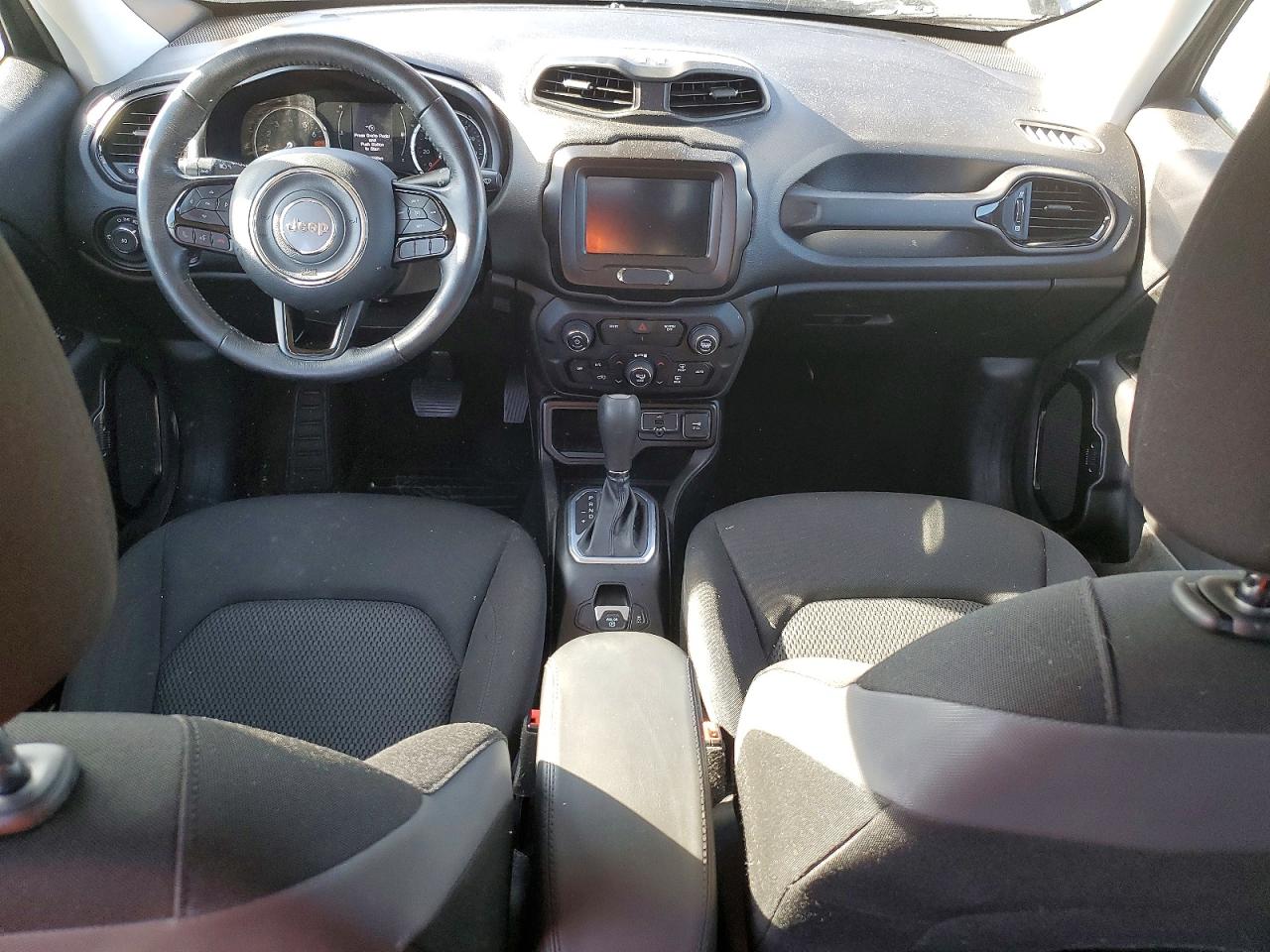 2019 JEEP RENEGADE LATITUDE photo 8