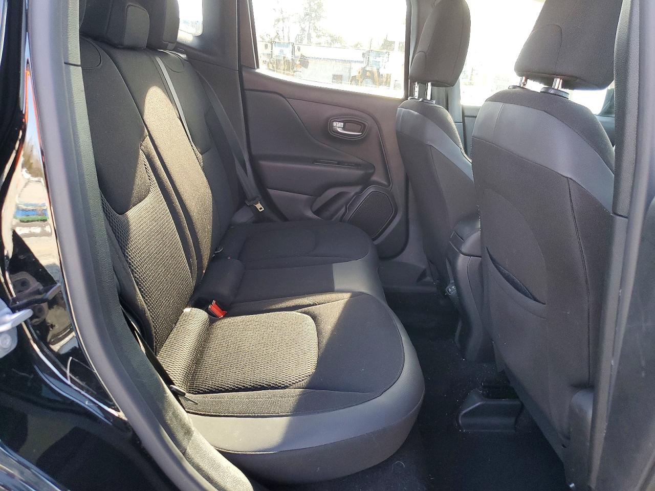 2019 JEEP RENEGADE LATITUDE photo 10
