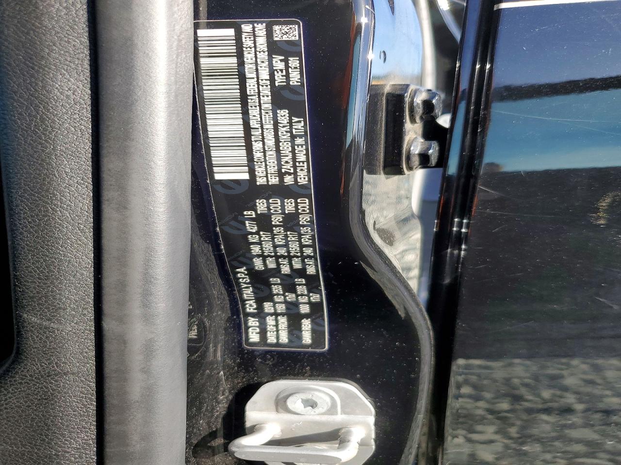 2019 JEEP RENEGADE LATITUDE photo 12