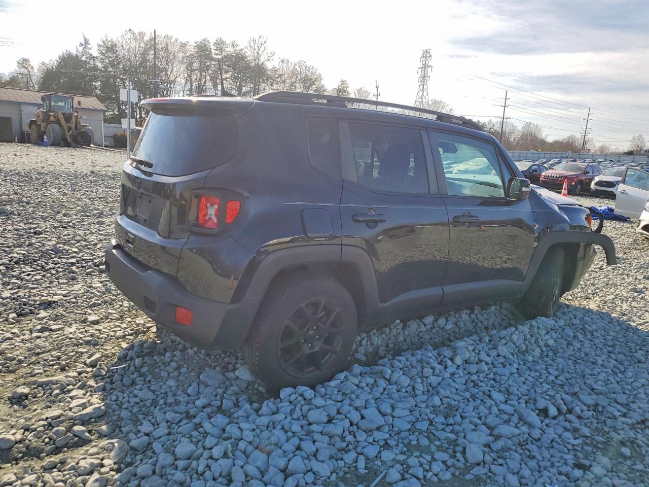 2019 JEEP RENEGADE LATITUDE photo 3