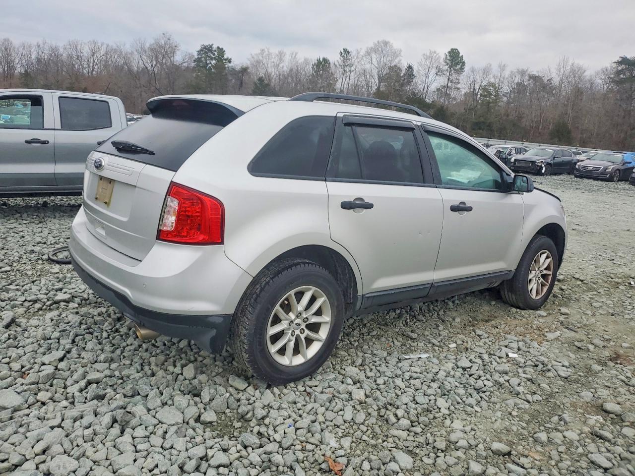 2014 FORD EDGE SE photo 5