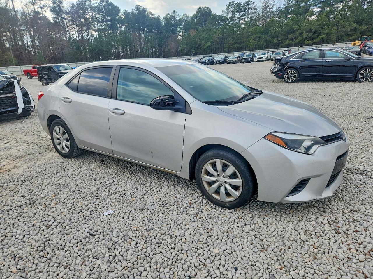 2016 TOYOTA COROLLA L photo 4