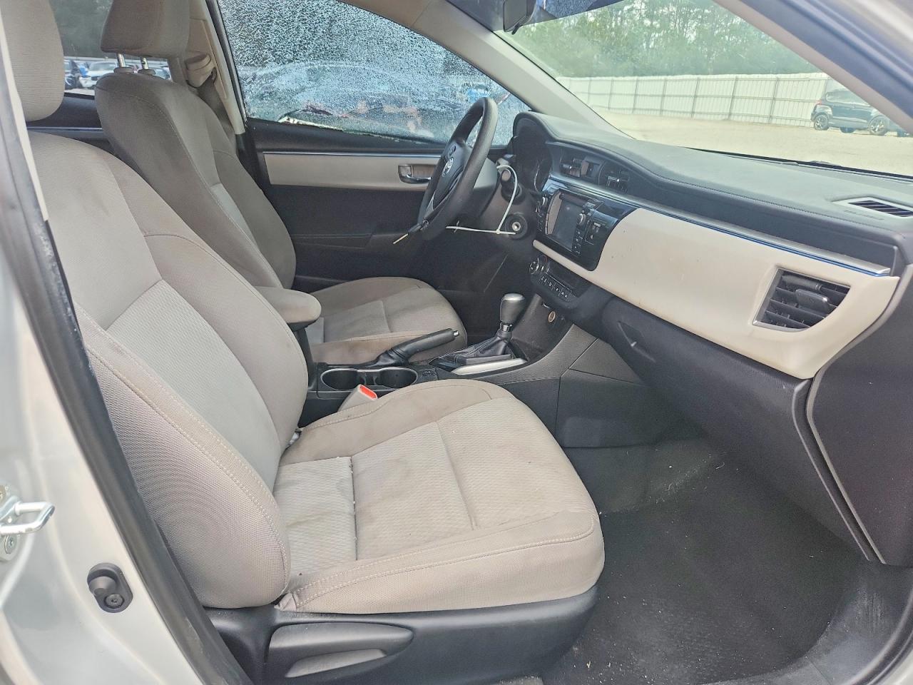 2016 TOYOTA COROLLA L photo 7