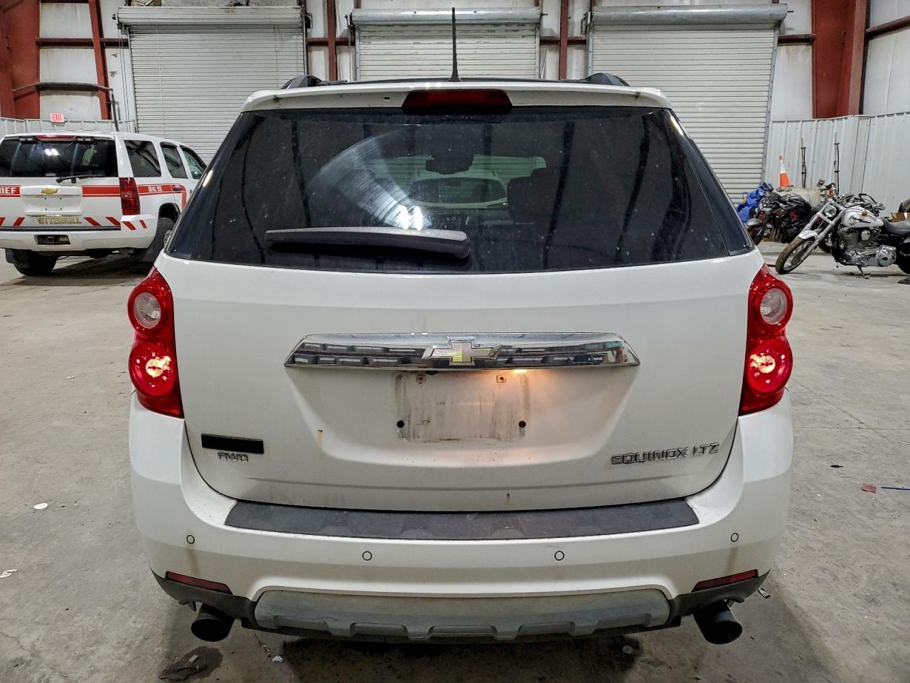 2013 CHEVROLET EQUINOX photo 6