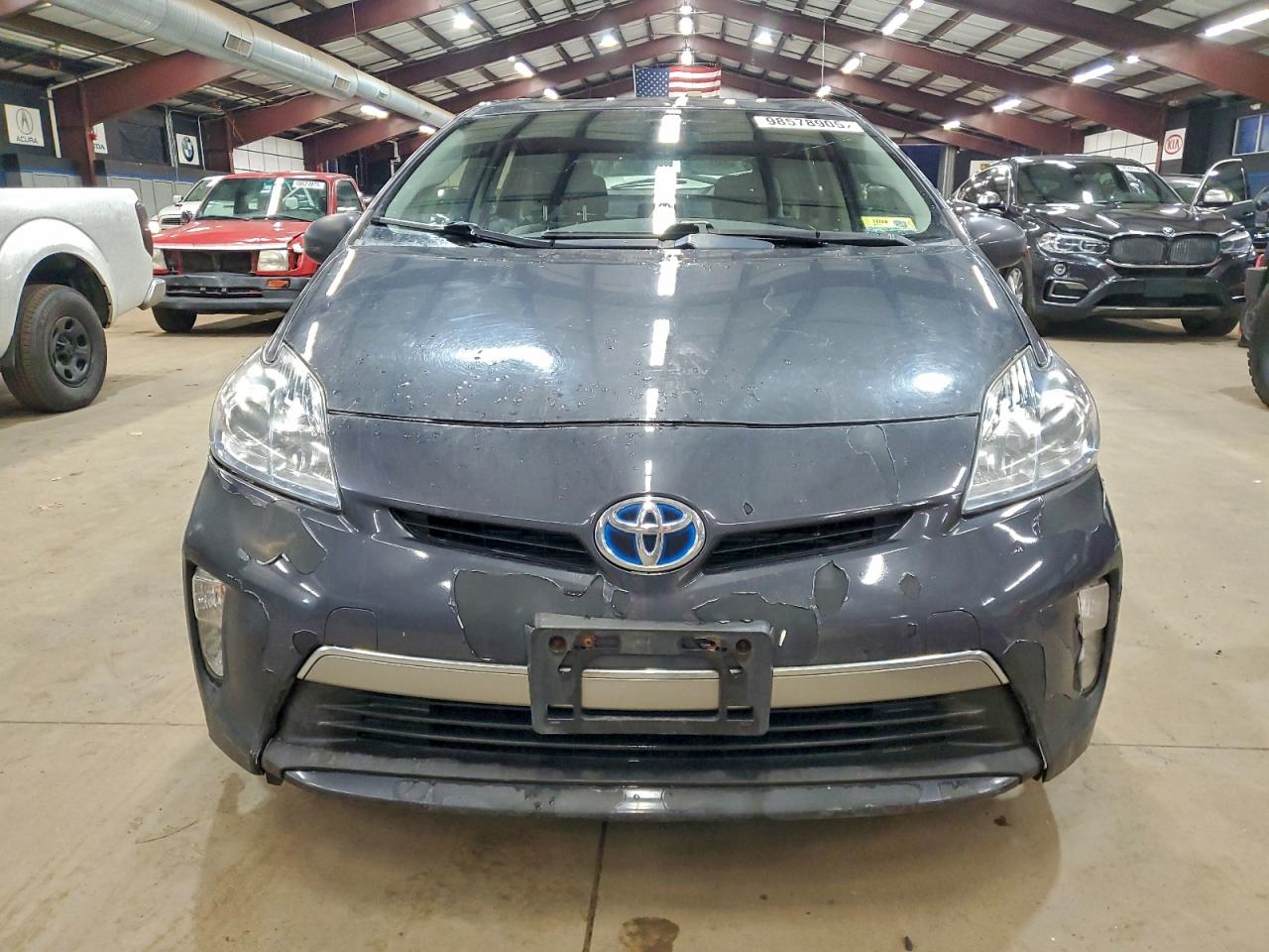 2014 TOYOTA PRIUS PLUG-IN photo 9