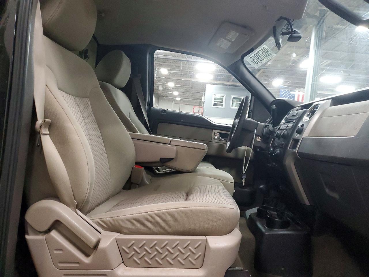 2009 FORD F150 photo 28