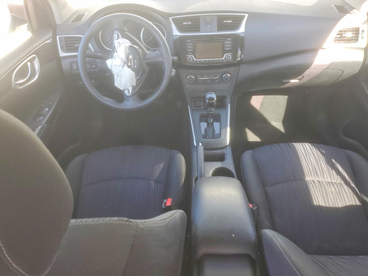 2017 NISSAN SENTRA S photo 8
