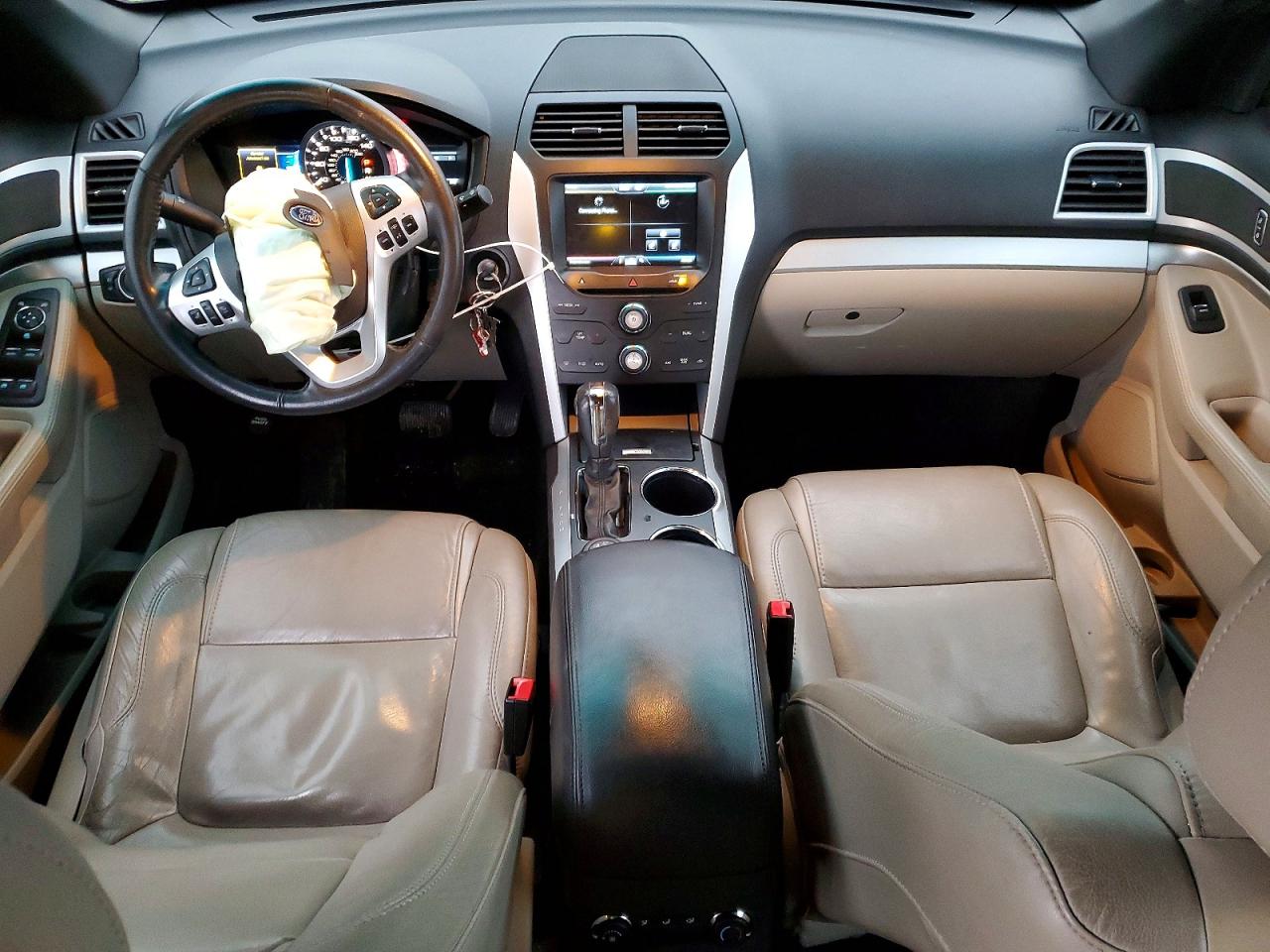 2013 FORD EXPLORER XLT photo 8