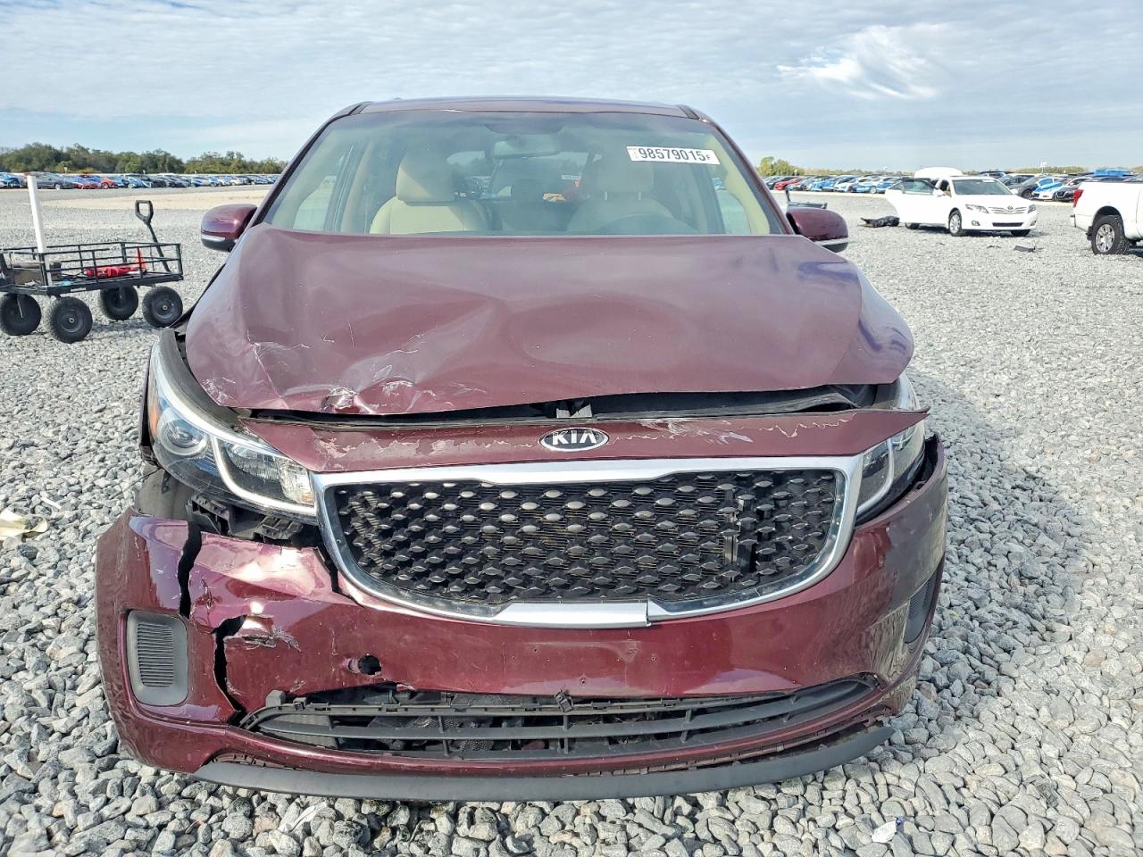 2016 KIA SEDONA LX photo 5
