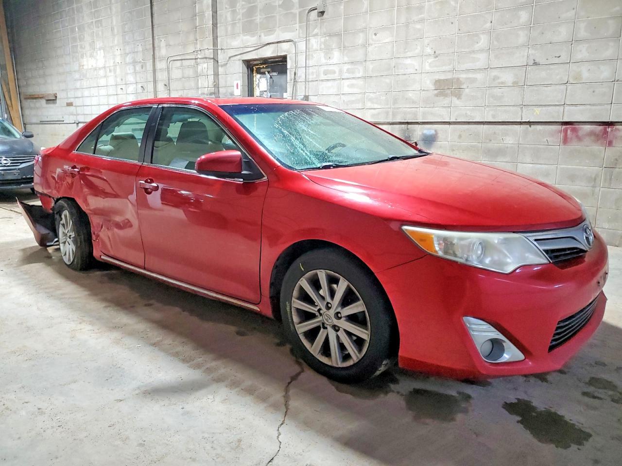 2013 TOYOTA CAMRY L photo 4