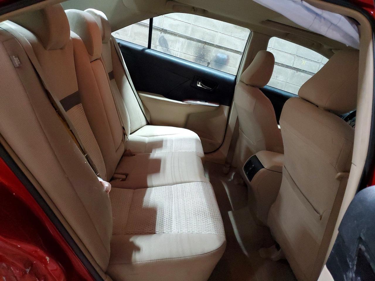 2013 TOYOTA CAMRY L photo 10