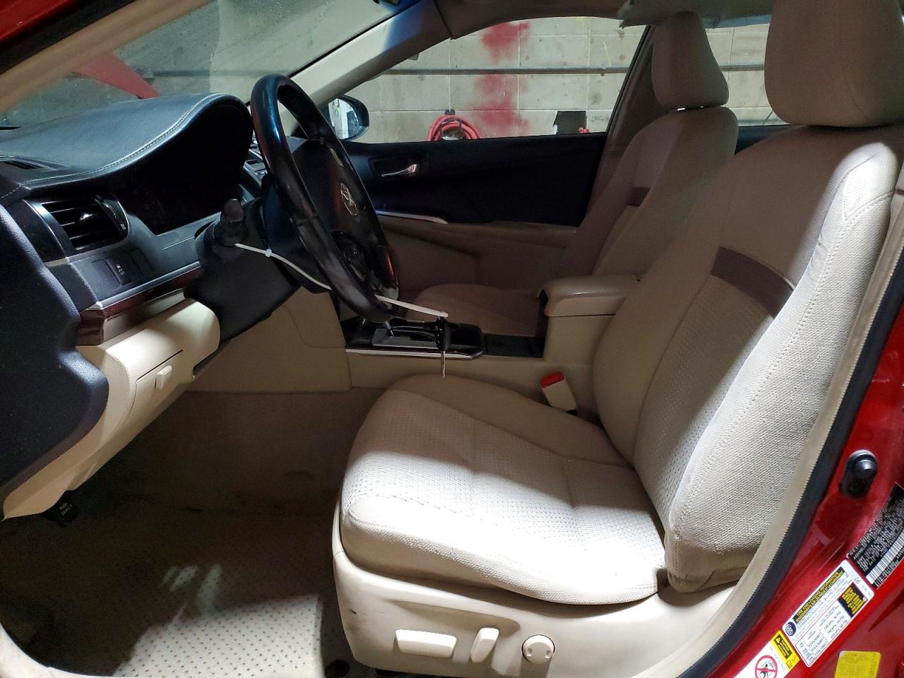2013 TOYOTA CAMRY L photo 7