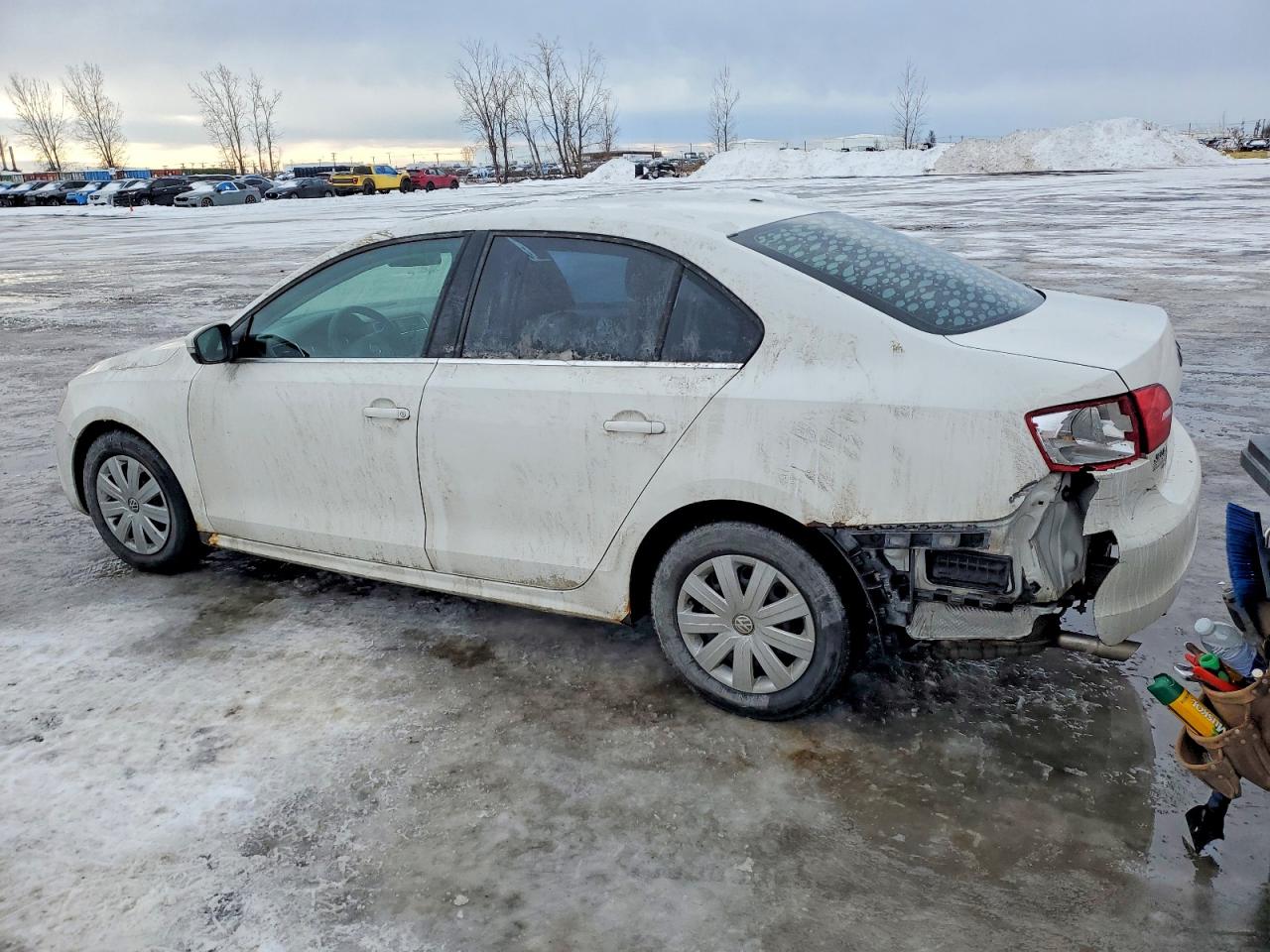 2013 VOLKSWAGEN JETTA SE photo 2