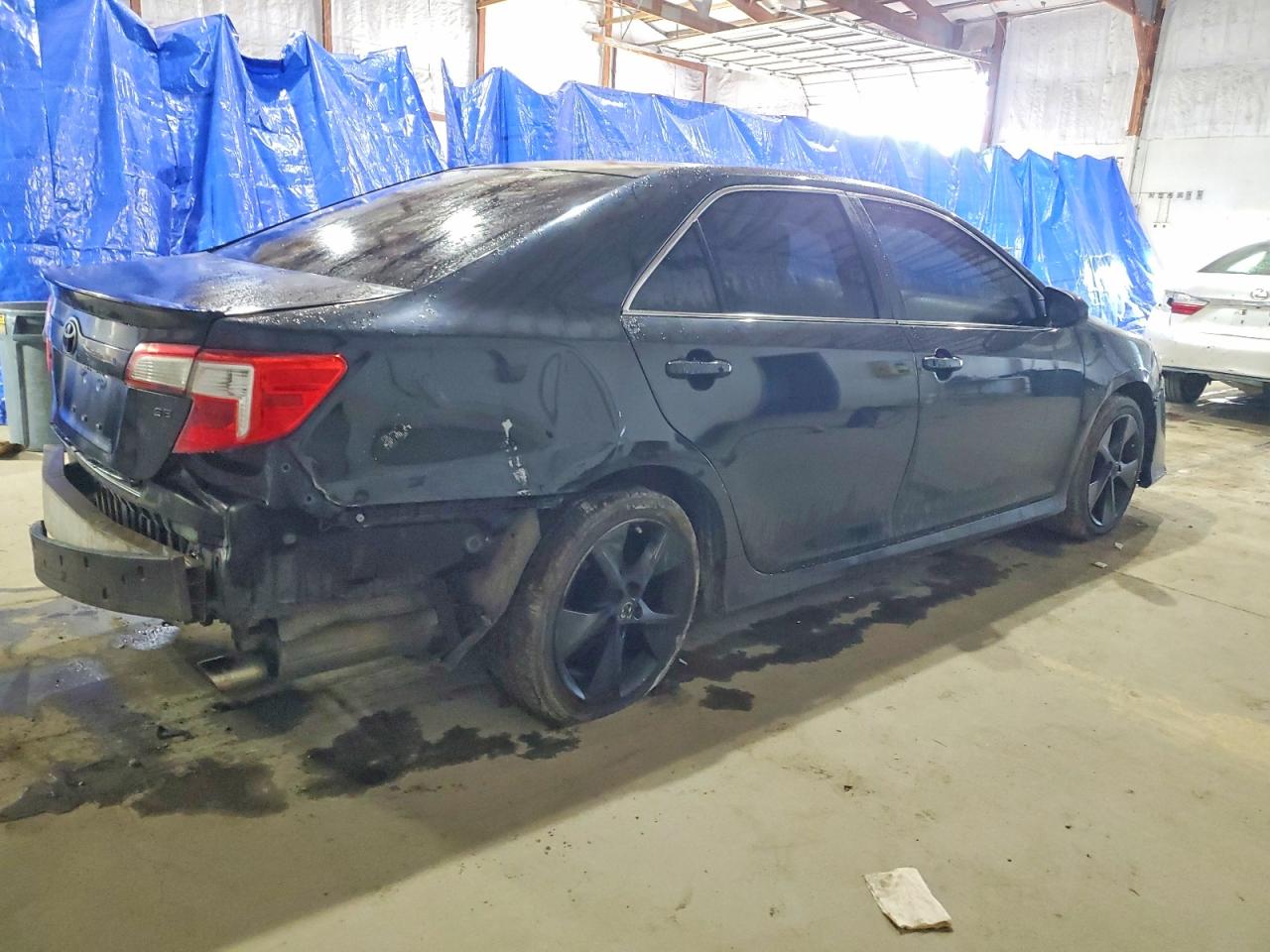 2012 TOYOTA CAMRY BASE photo 3
