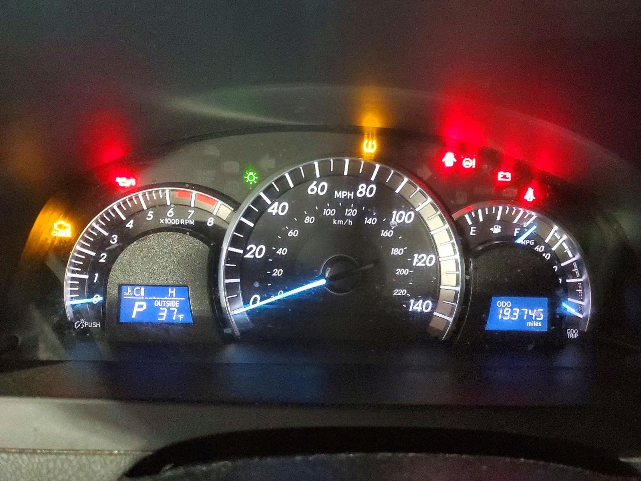 2012 TOYOTA CAMRY BASE photo 9