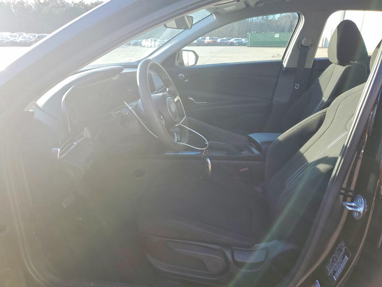 2024 HYUNDAI ELANTRA SEL photo 7