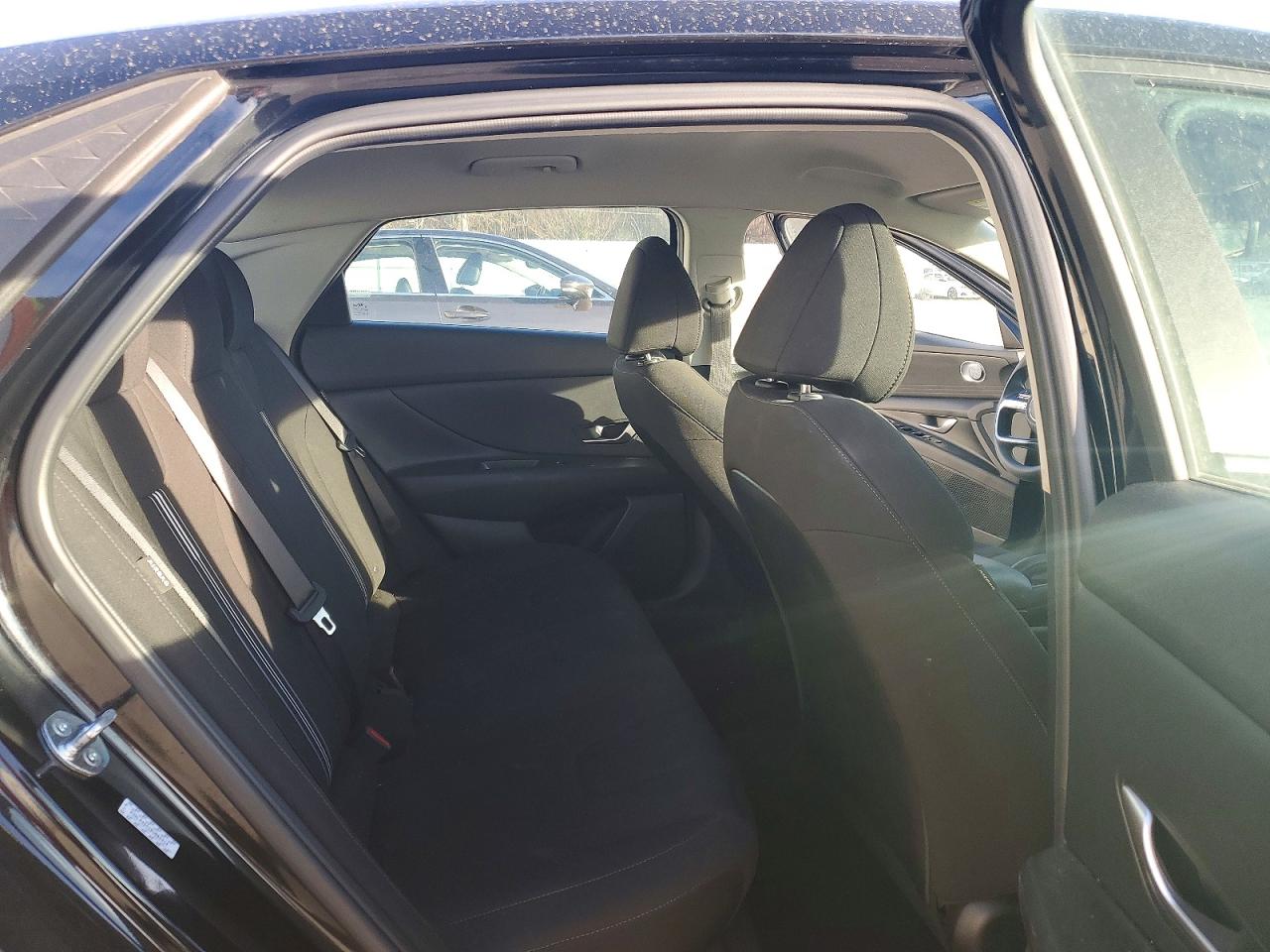 2024 HYUNDAI ELANTRA SEL photo 10