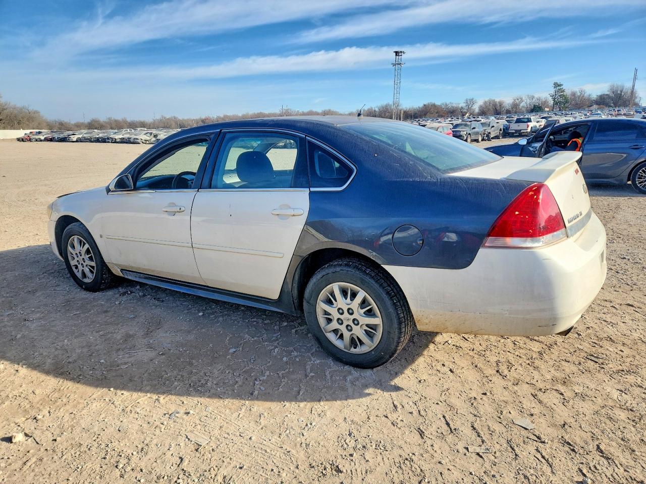2010 CHEVROLET IMPALA POLICE photo 2