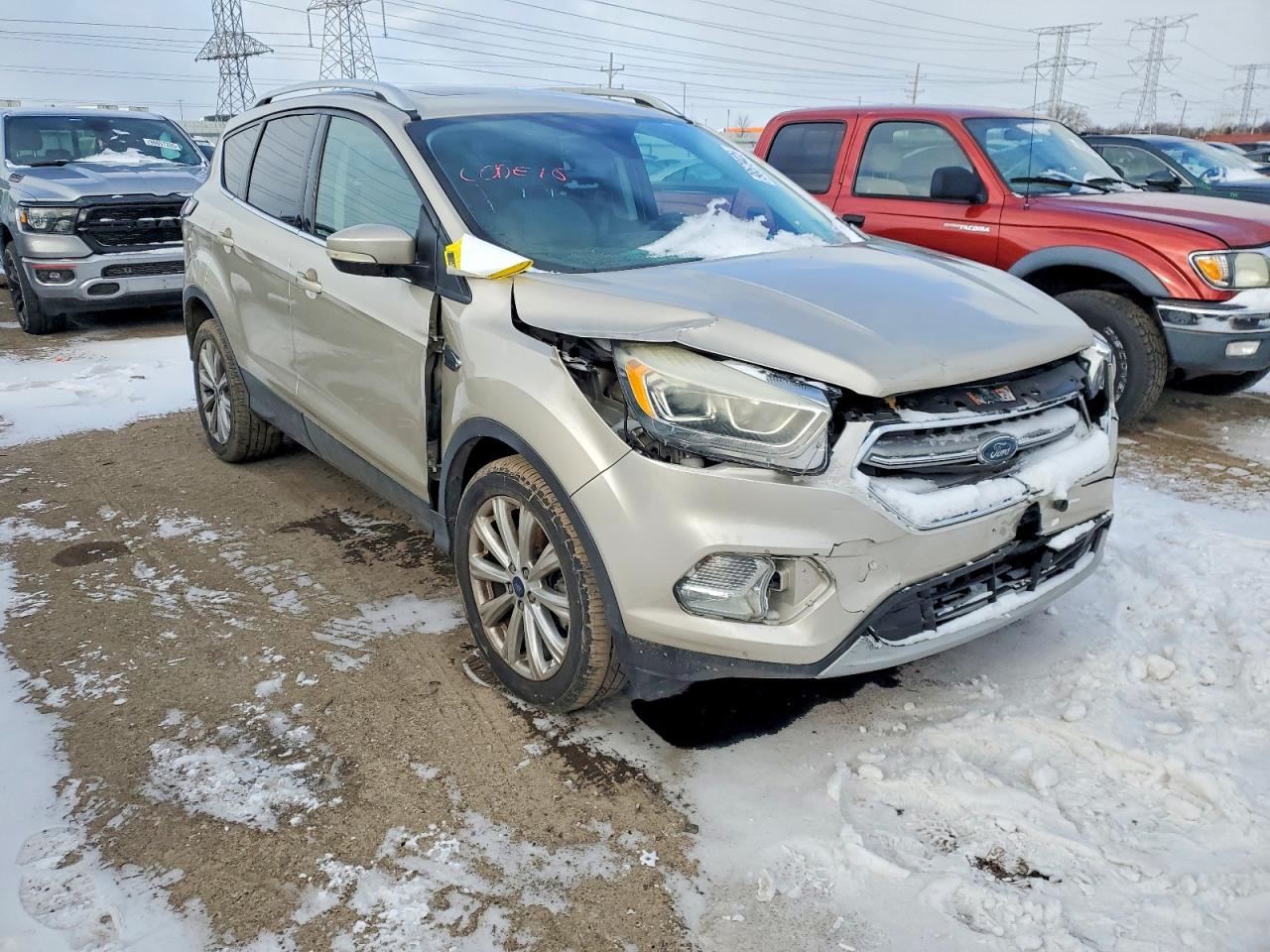 2017 FORD ESCAPE TITANIUM photo 4