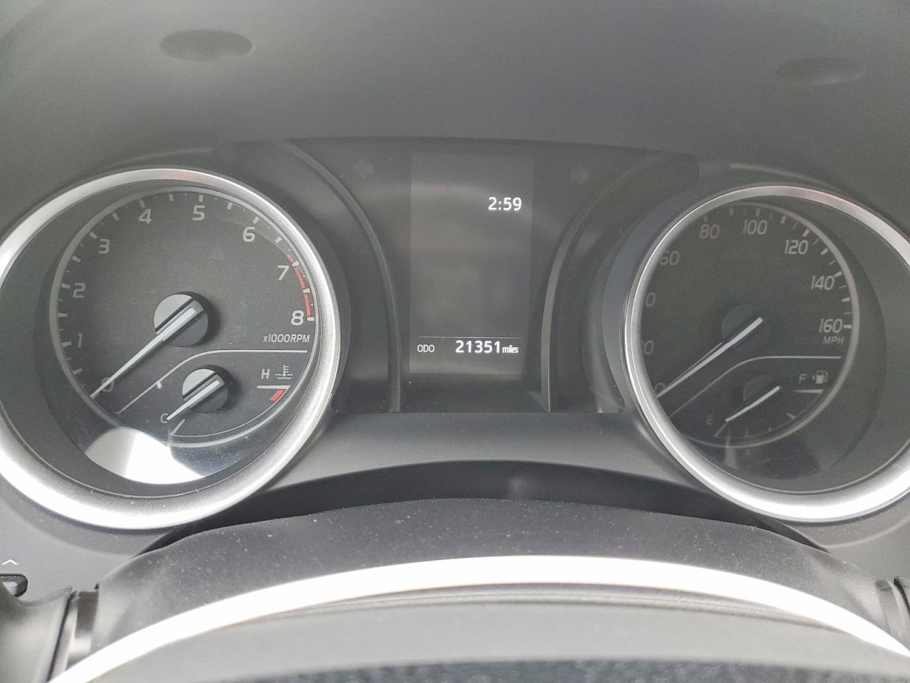 2021 TOYOTA CAMRY LE photo 9
