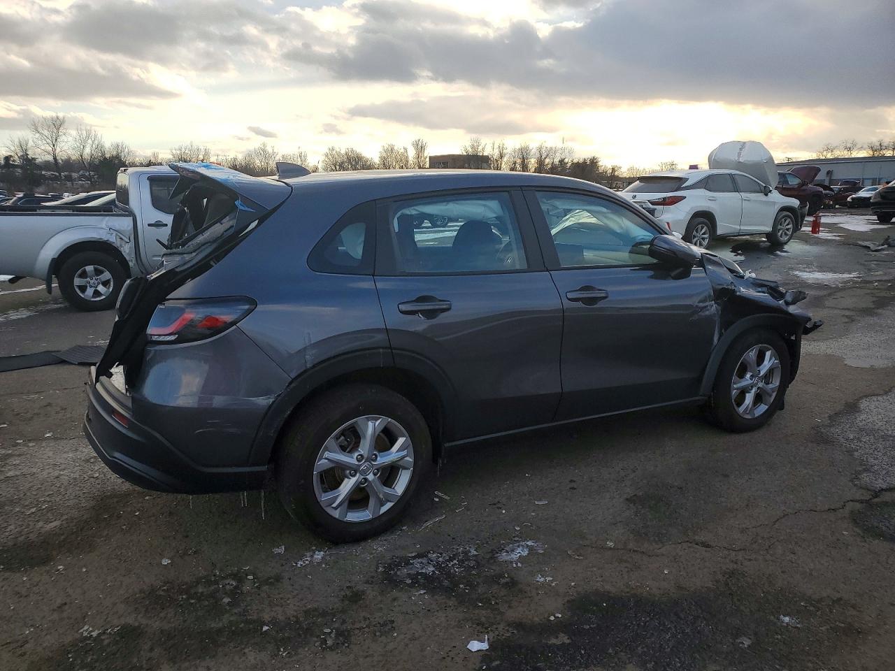 2024 HONDA HR-V LX photo 3