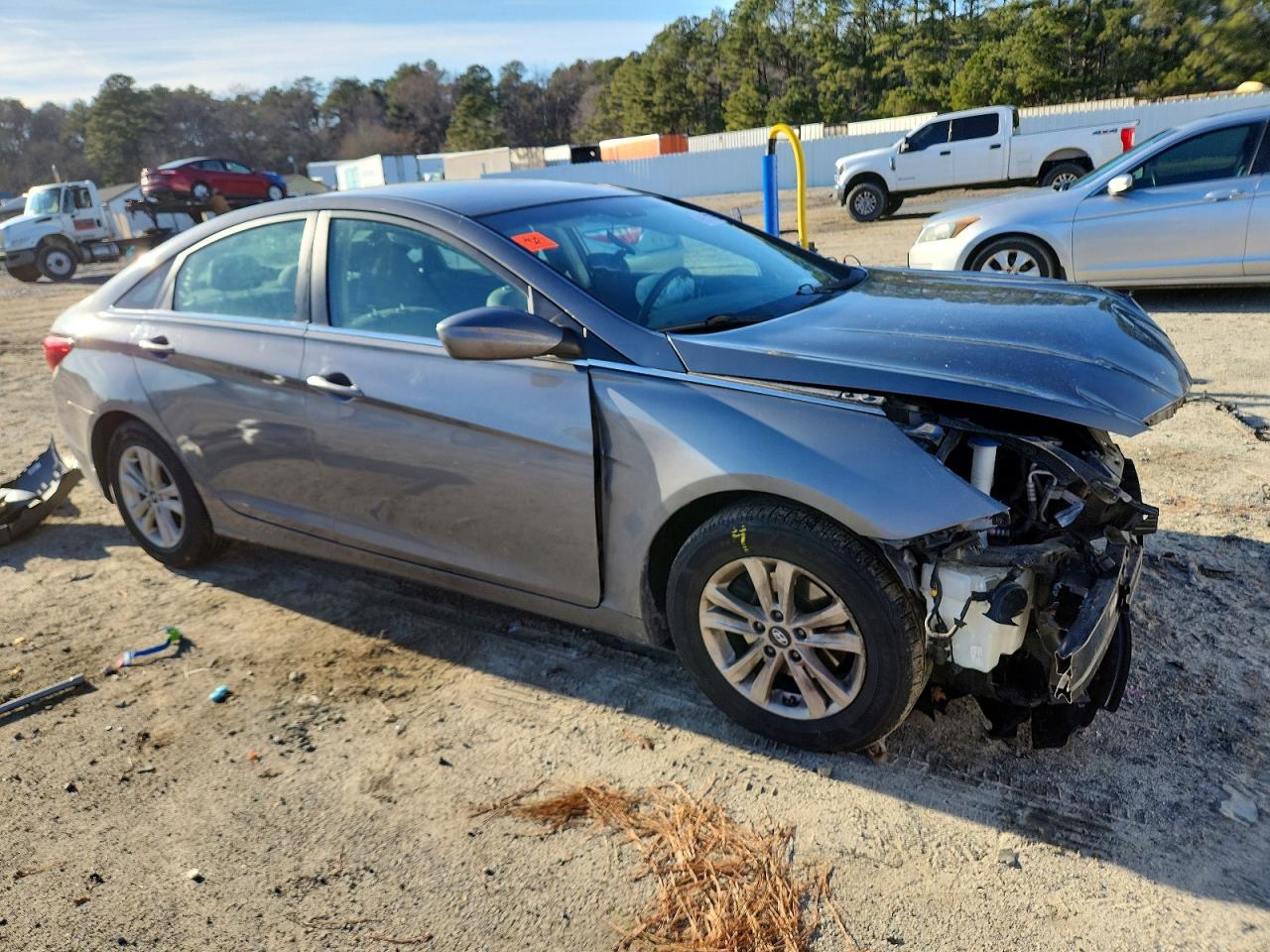 2013 HYUNDAI SONATA GLS photo 4