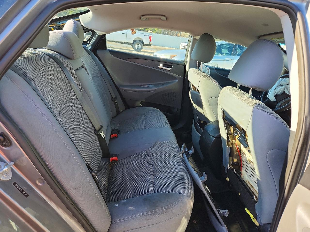 2013 HYUNDAI SONATA GLS photo 10