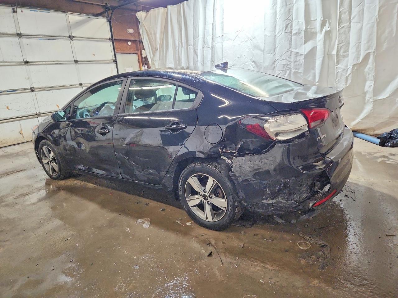 2018 KIA FORTE LX photo 2