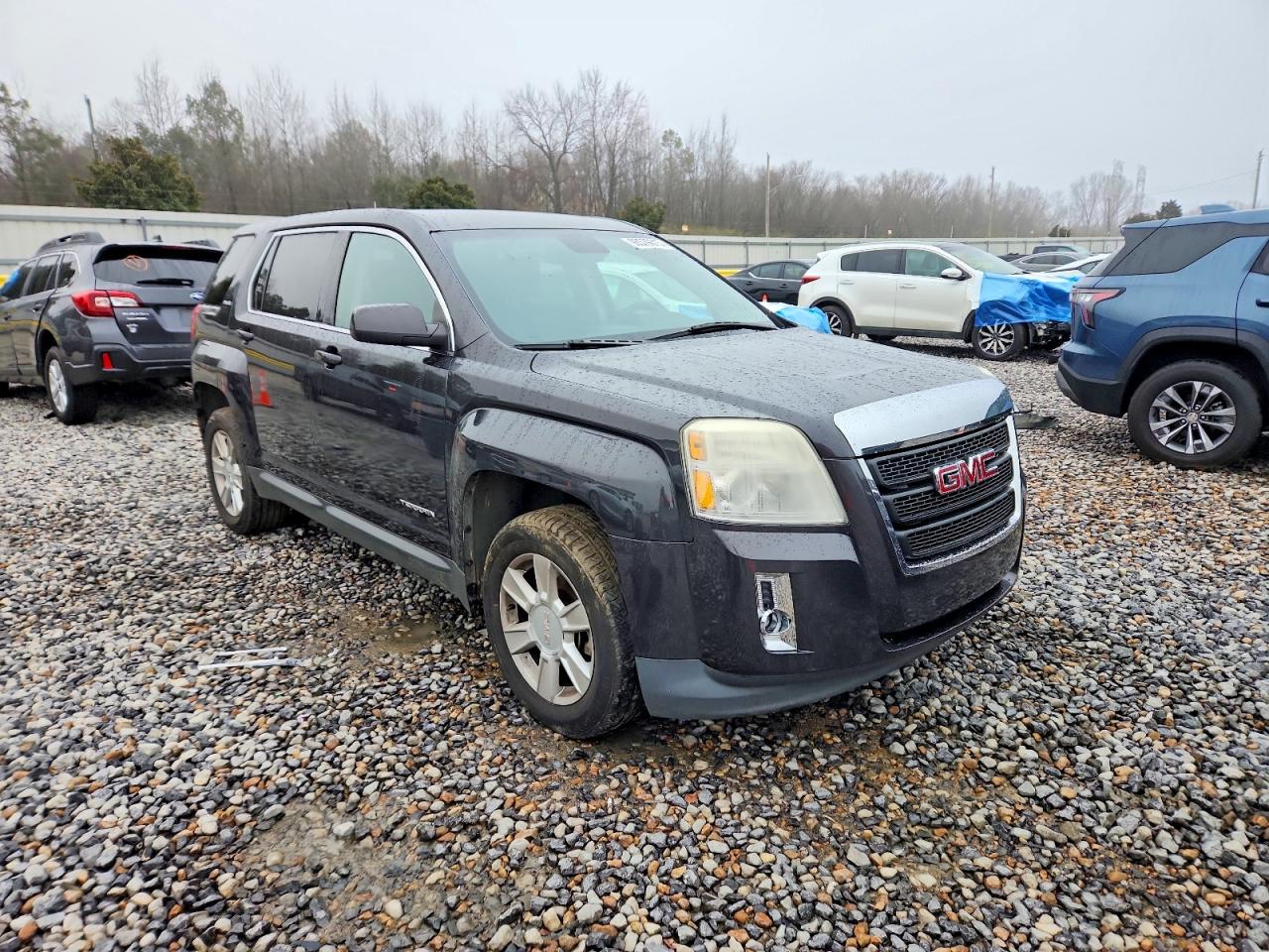 2013 GMC TERRAIN SLE photo 4