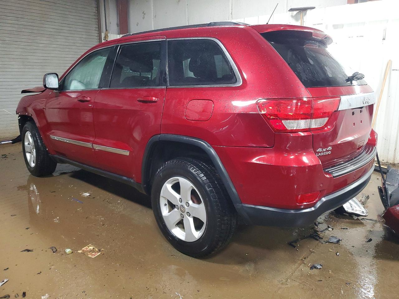 2012 JEEP GRAND CHEROKEE LAREDO photo 2