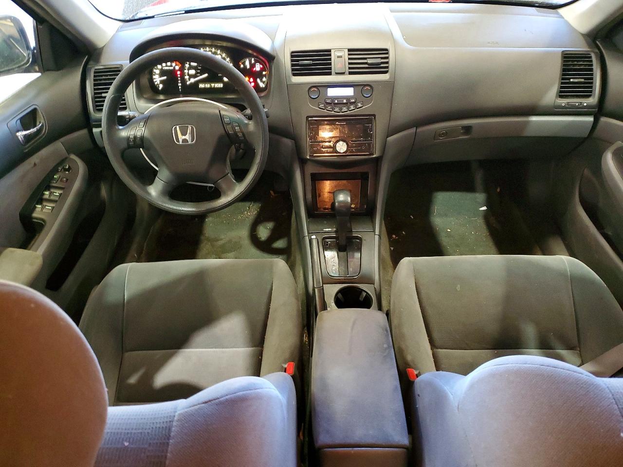 2006 HONDA ACCORD LX photo 8