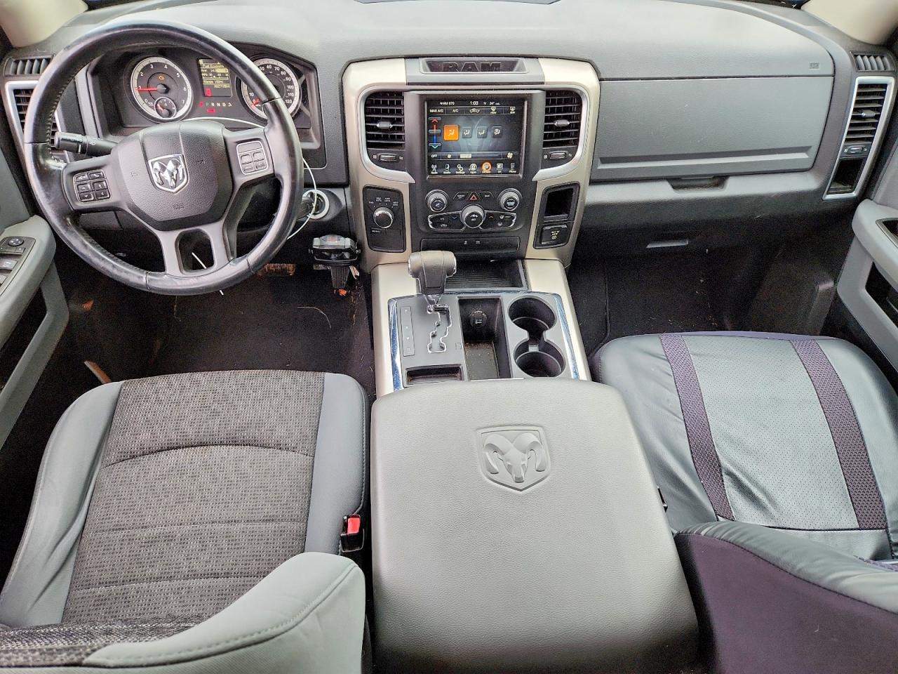 2013 RAM 1500 SLT photo 8